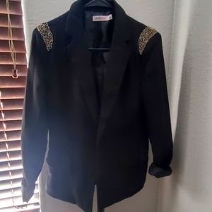 Blazer with shoulder detail